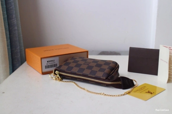 Cheap POCHETTE MINI ACCESSOIRES VUITTON LOUIS 0814